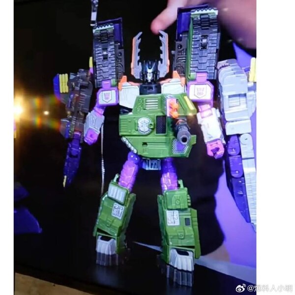 Image Of Titan Class Tidal Wave And Cybertronian Wheeljack Reveals At Cybertron Fest 2023  (25 of 43)
